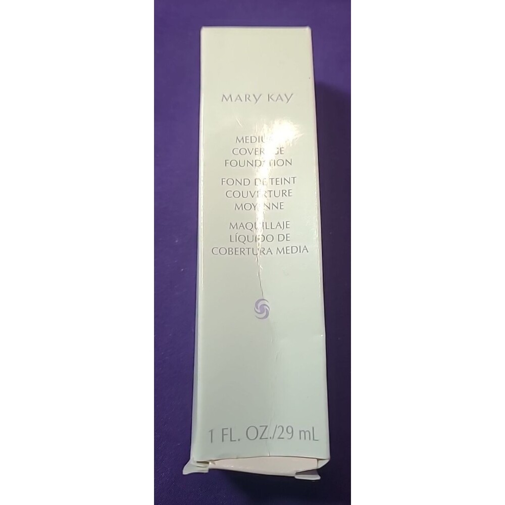 Mary Kay Medium-Coverage Foundation, Ivory 200 1 Fl Oz, Gray Cap NOS  041988